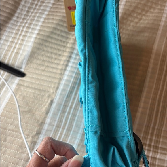 Fjallraven Kaken Mini Sling Crossbody Small pack Deep Turquoise Blue NWT - Picture 6 of 10